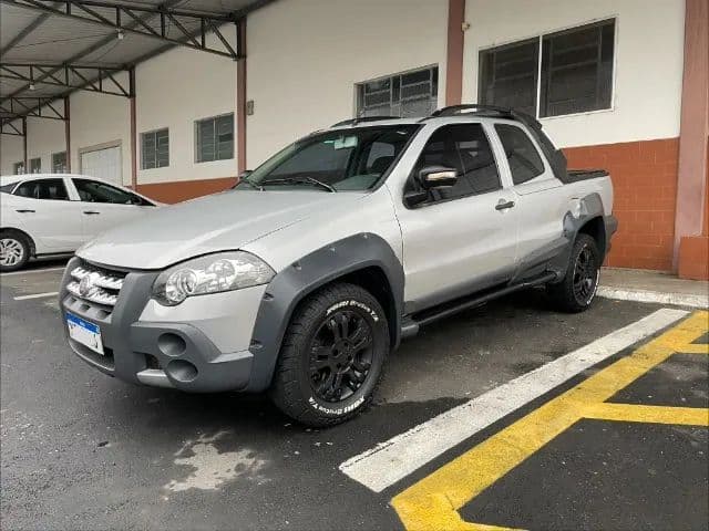 Fiat Strada Adventure1.8/ 1.8 Locker Flex CD 2010