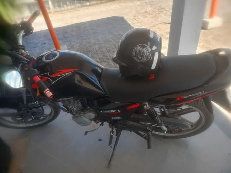 Moto gsr150