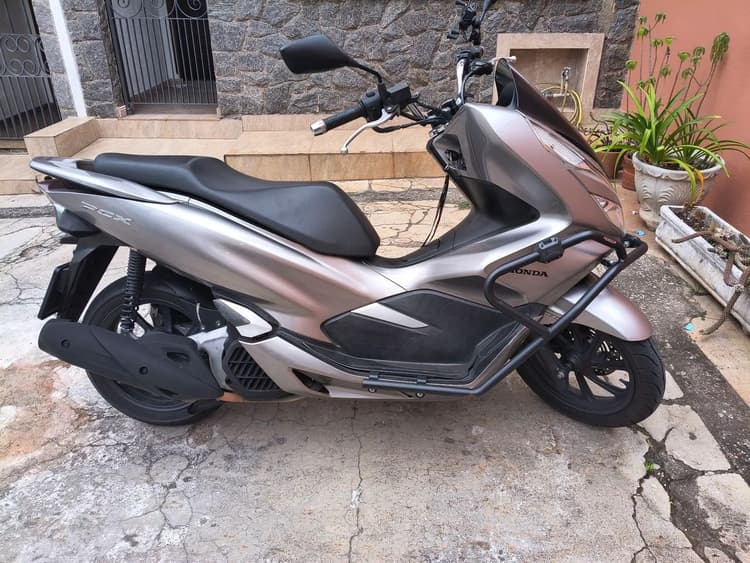 Pcx 2019 km baixo