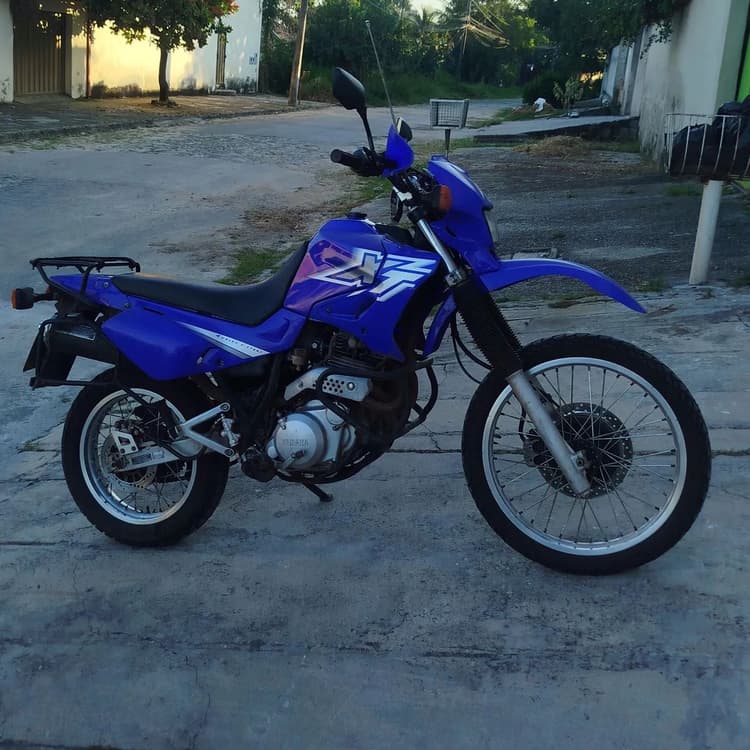  XT 600 E 2002 