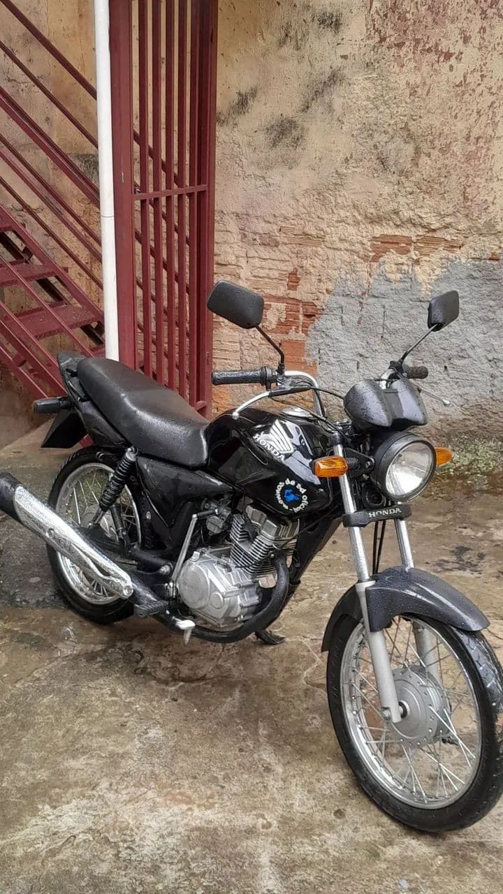 Titan 150