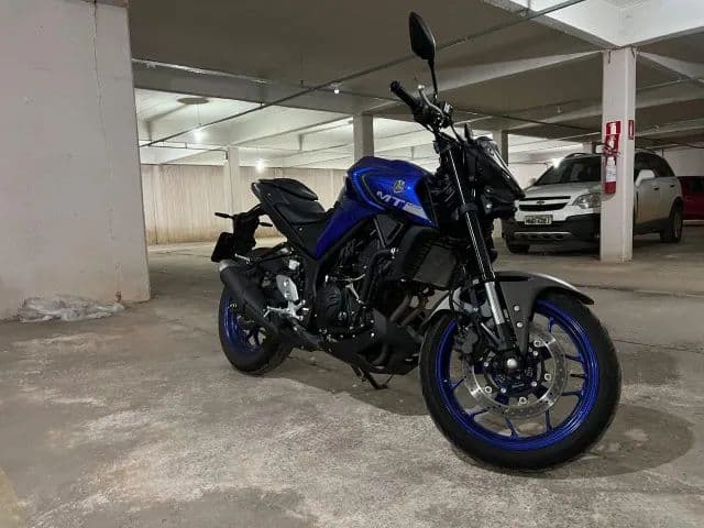 MOTO MT-03