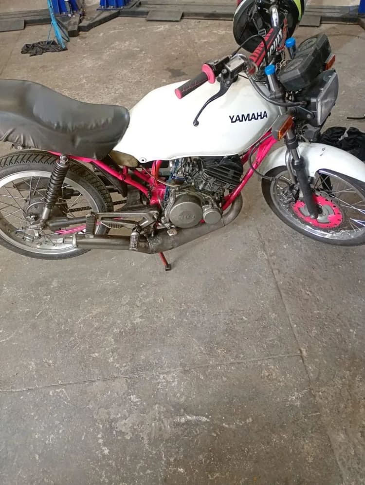 MOTO RD 135