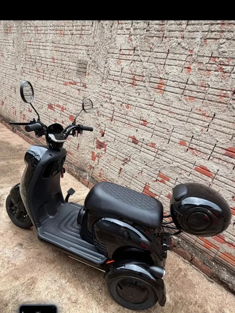 Triciclo elétrico 