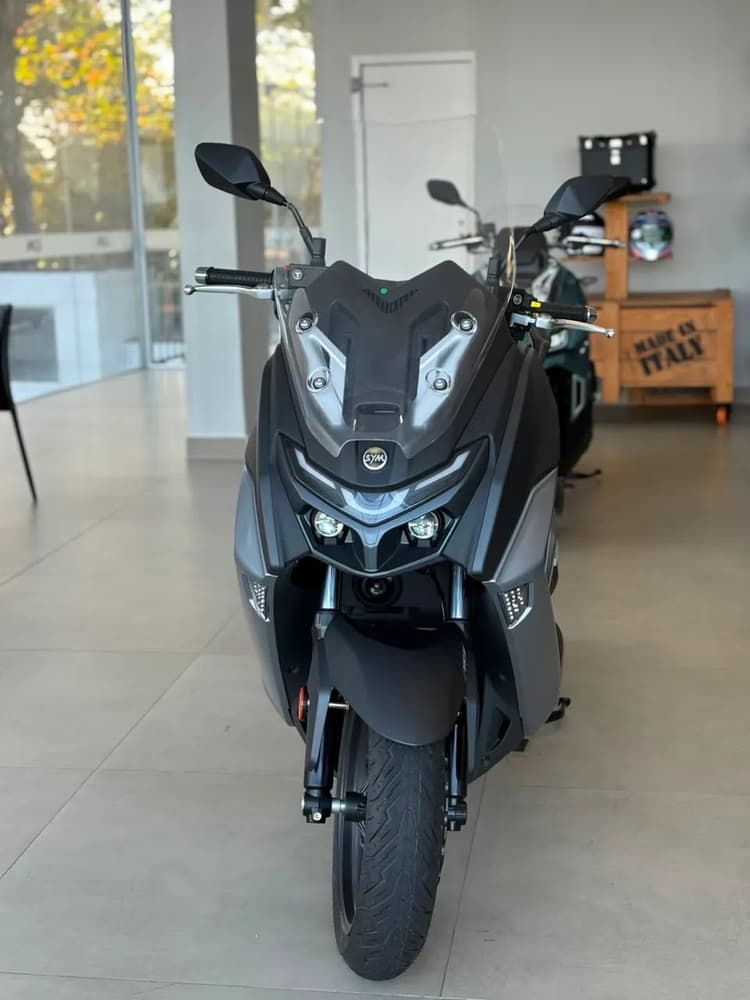 MAXSYM400 Karina 21983397497