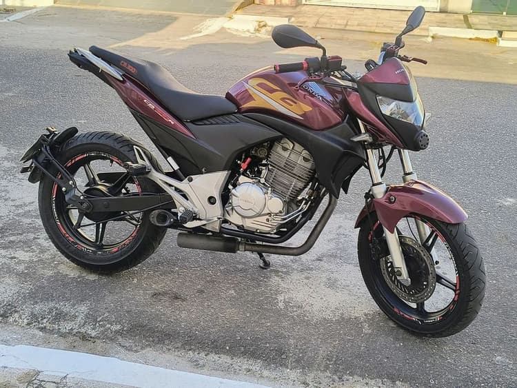 Honda CB300R  2011 EXTRA