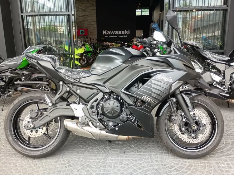 NINJA 650 **ZERO KM**