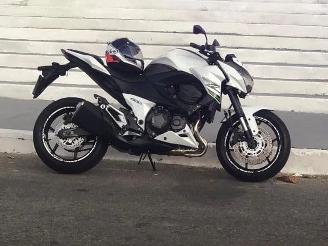 VENDE-SE Z800