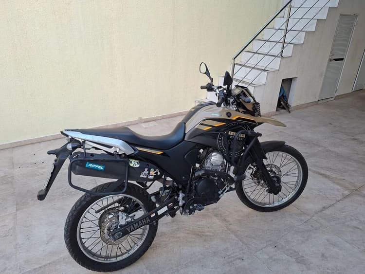 Lander 2023.2023 bem conservada