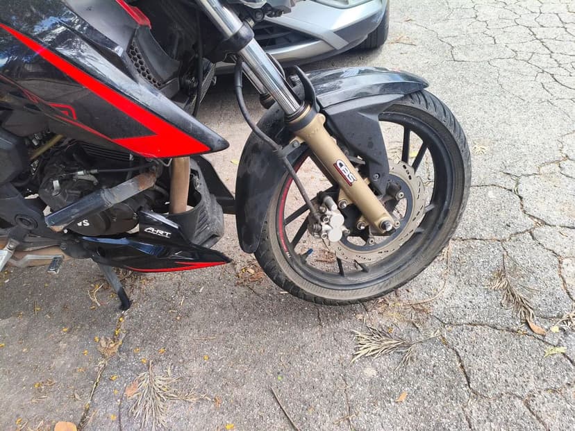 Moto apache 200 cc 