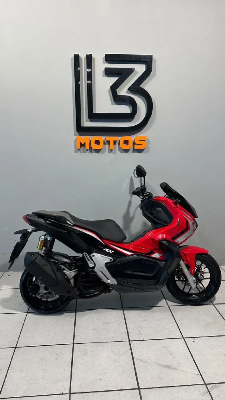 HONDA ADV 150 ABS.