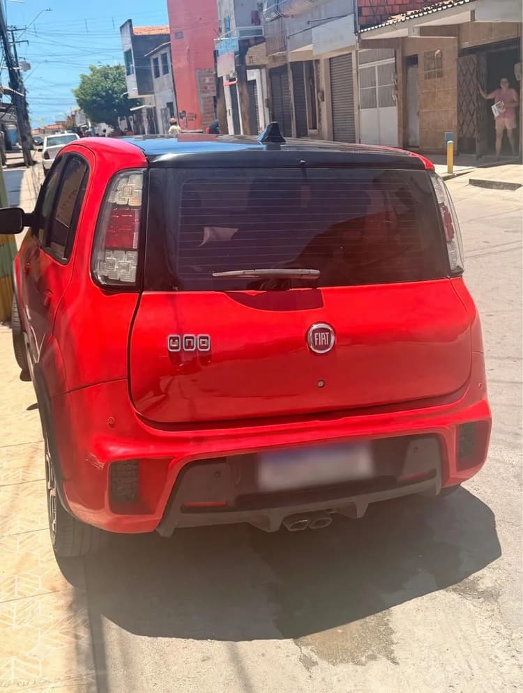 Fiat Uno Sporting 1.4 EVO Fire Flex 8V 4P 2015