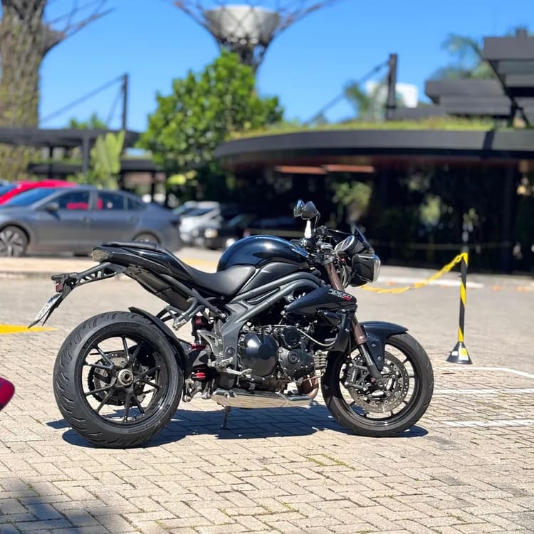 Speed Triple 1050 - Aceito troca 