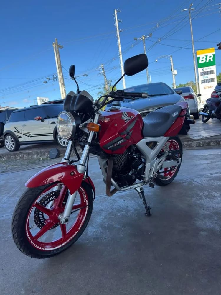CB 250 super conservada 