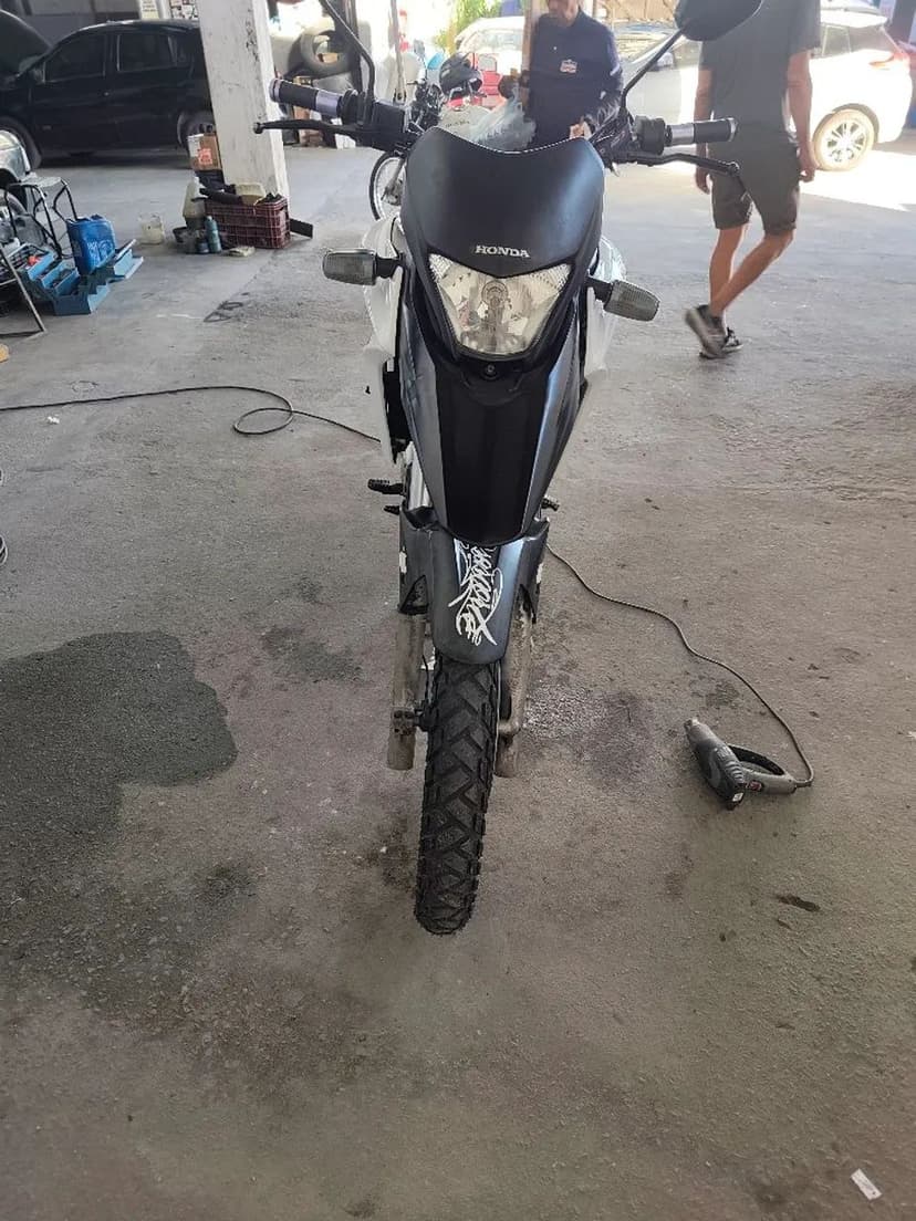XRE 300