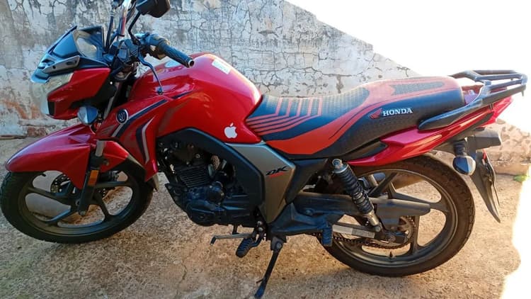 Moto bem conservada 