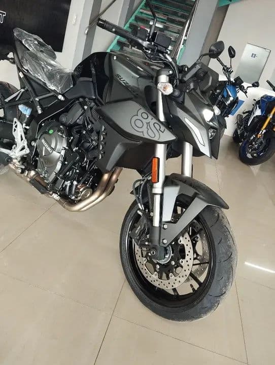 GSX 8S 800 2025