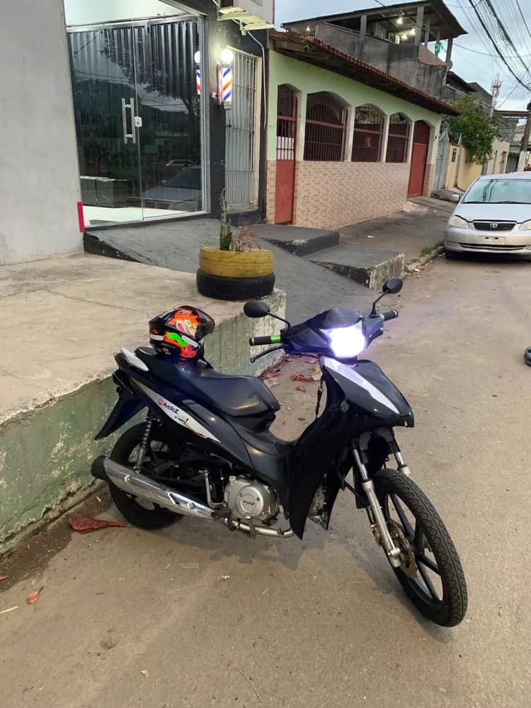 VENDO MOTO 