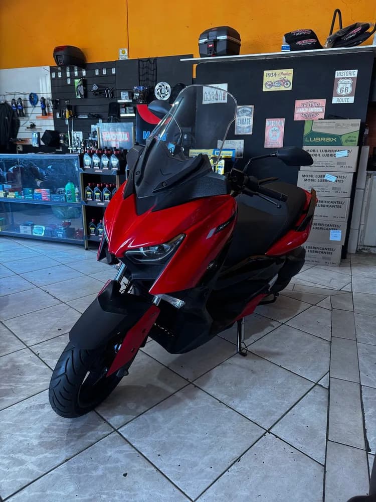Yamaha X-Max 250 ABS 