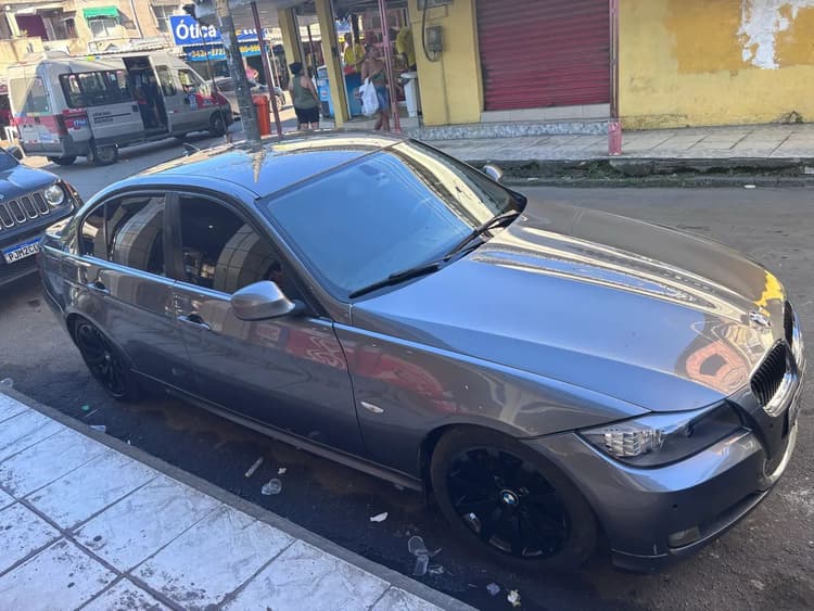 BMW 320I A 2011