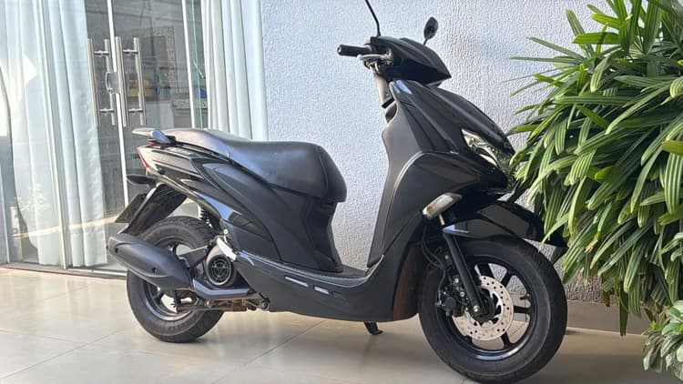 Yamaha flou 125