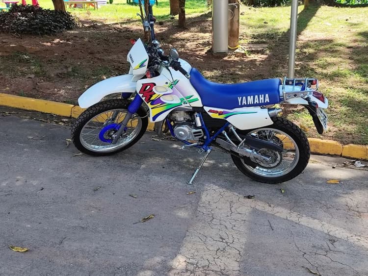 DT 200R 1999