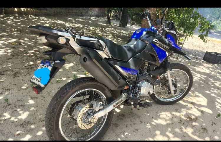 Crosser