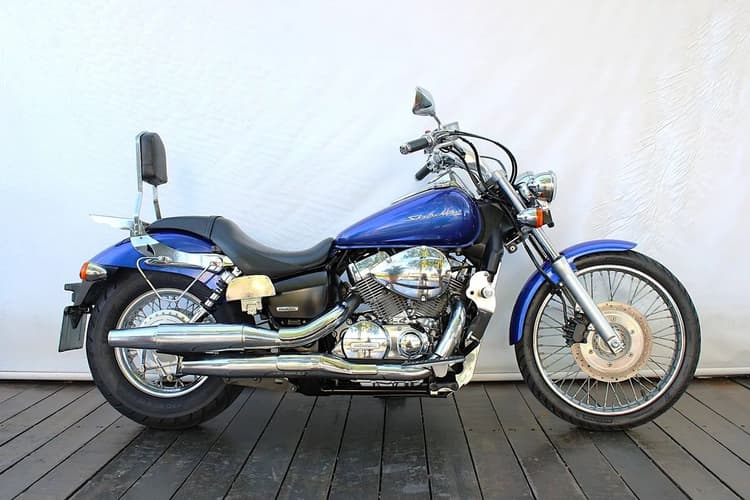 HONDA SHADOW 750