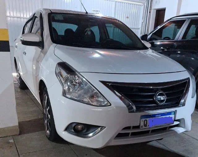 Nissan Versa SL 1.6 16V Flexstart 4P Aut. 2017