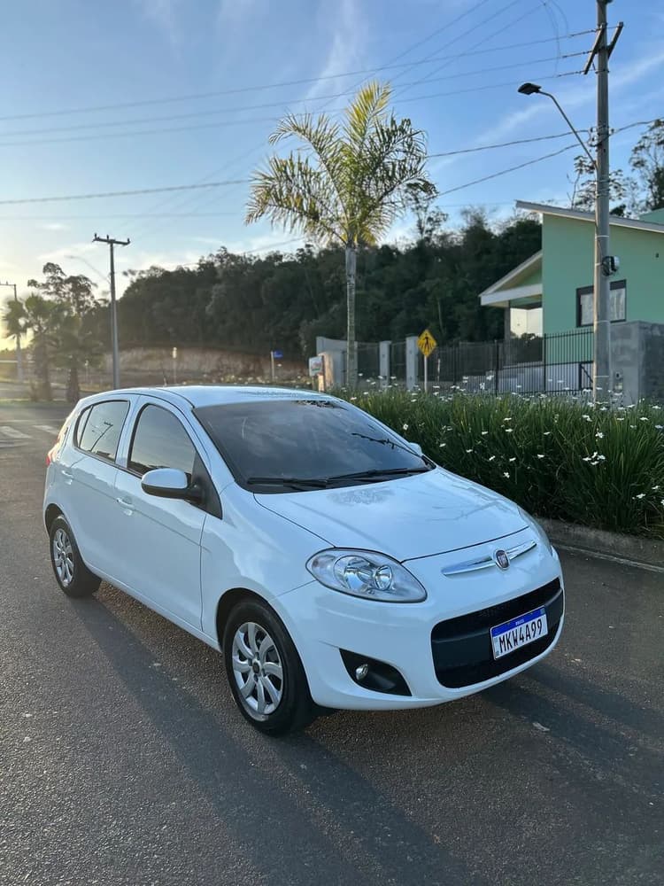 Fiat Palio Attractive 1.0 EVO Fire Flex 8V 5P 2014