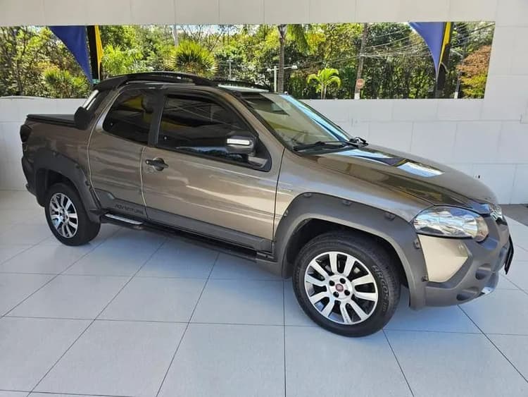 Fiat Strada Adventure Ext. 1.8 Dual. Flex CD 2014