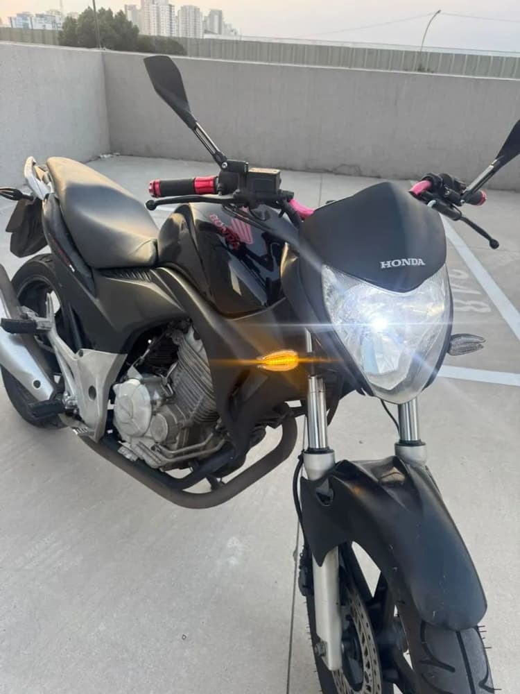 Honda CB 300 2011