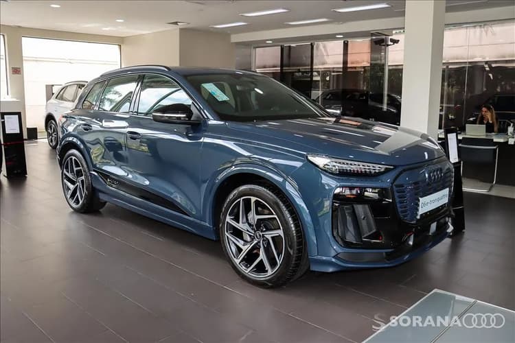 Audi E-Tron Performa. Black Aut. (elétrico) 2025