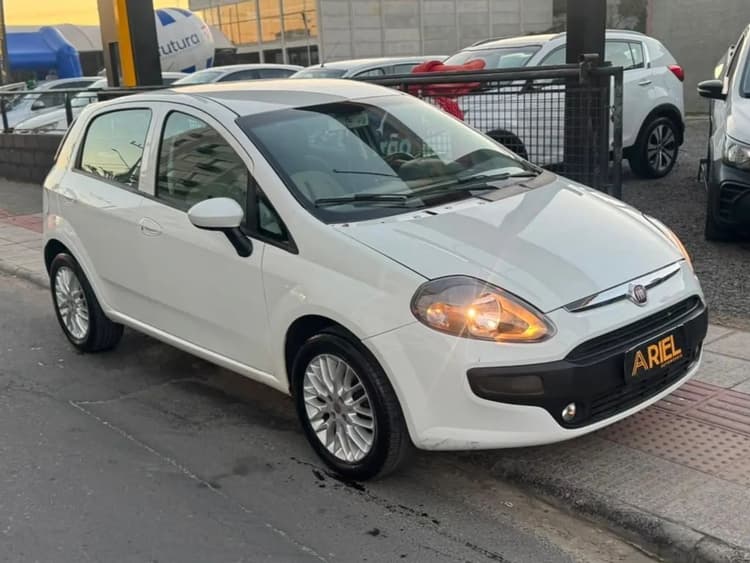 Fiat Punto Essence 1.6 Flex 16V 5P 2013