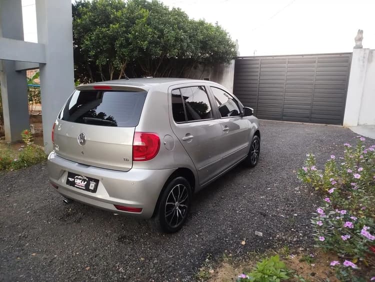 Volkswagen Fox 1.6 MI Total Flex 8V 5P 2014