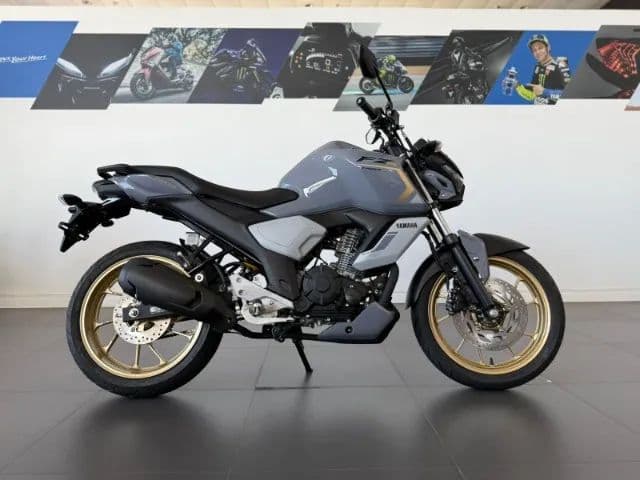 FZ15 CONNECTED 