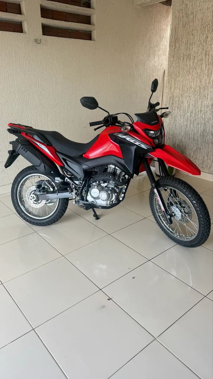 Bros 2026 OKm emplacada 