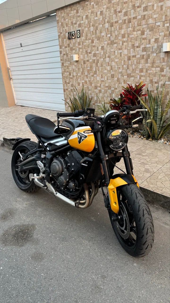 OPORTUNIDADE TRIDENT 660 