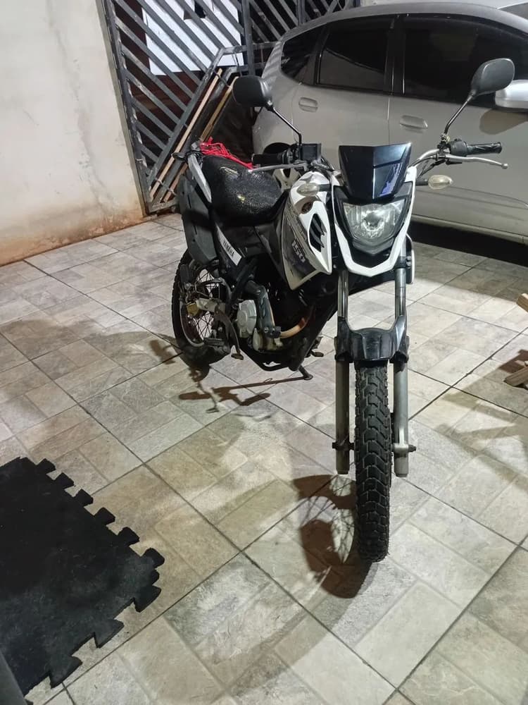 Vendo ou troco crosser