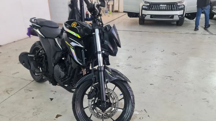 Fz250