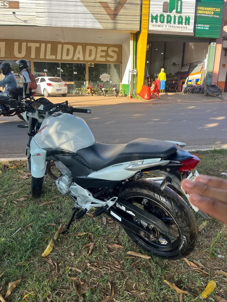 CB300r