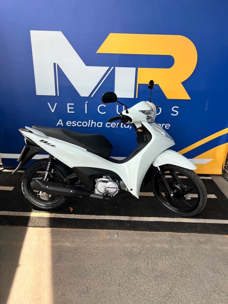 Honda 2027 125 (@mrveiculos)