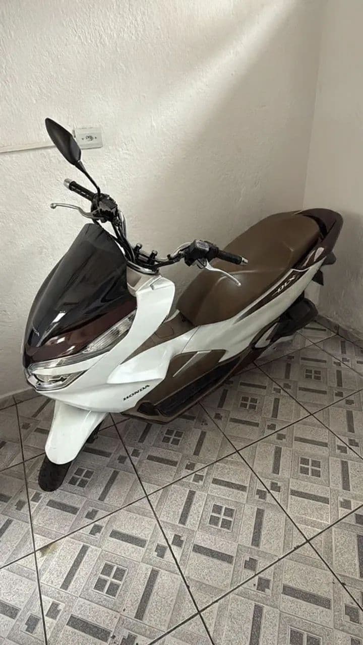 Pcx em bom estado 