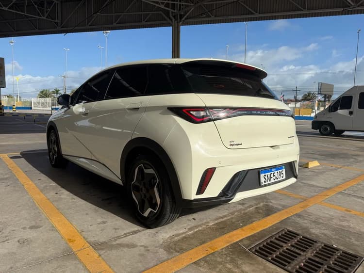 BYD Dolphin EV (Elétrico) 2026