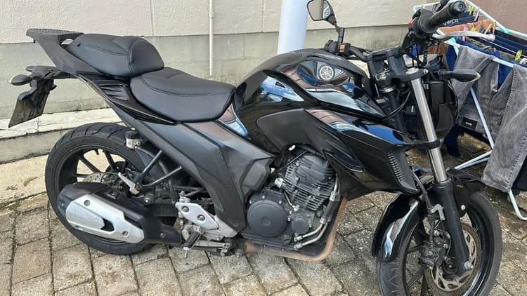 Vendo Fazer 250 ABS 2019