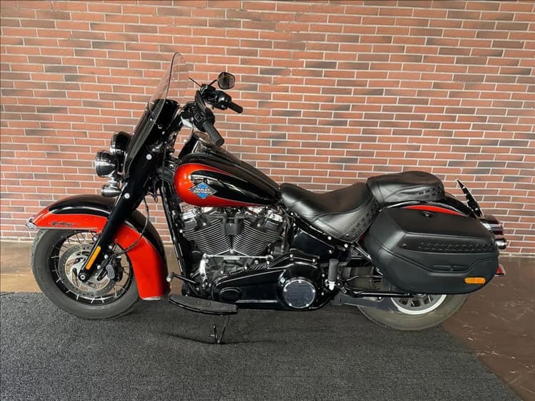 HARLEY-DAVIDSON HERITAGE SOFTAIL CLASSIC