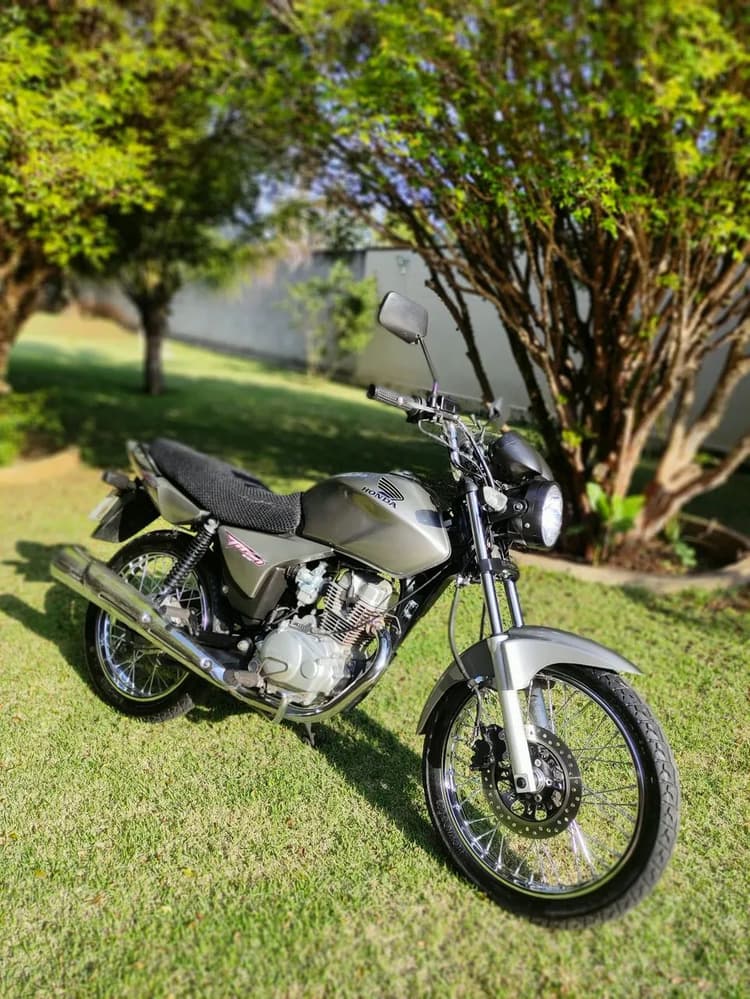 Honda Titan ES 2008