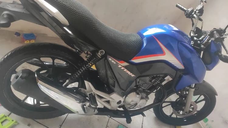 Honda 160, aceito trocas 