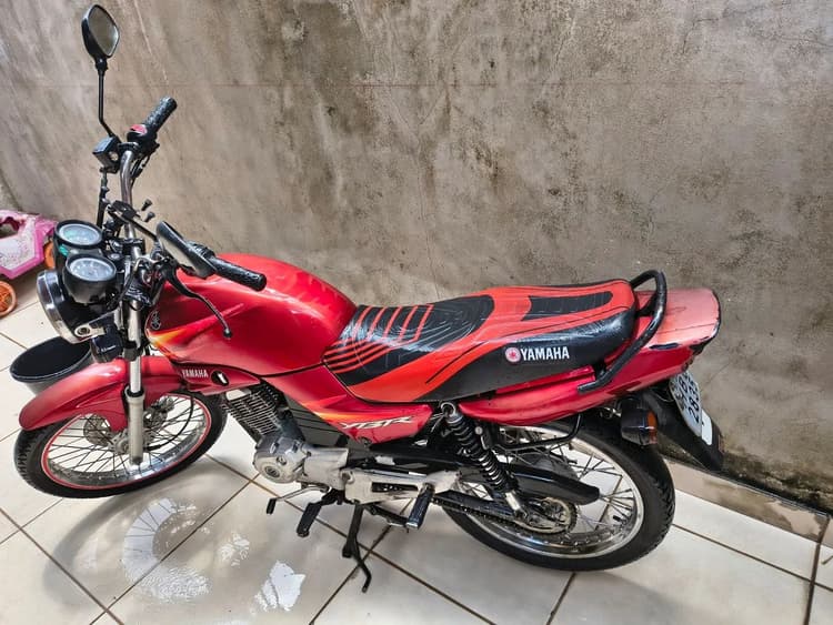 Vendo Yamaha 2005 Completa 