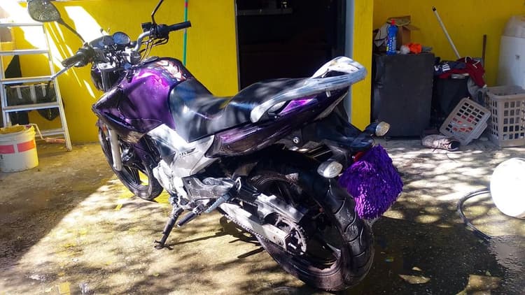 Fazer 250   2012. 2013. Roxa 